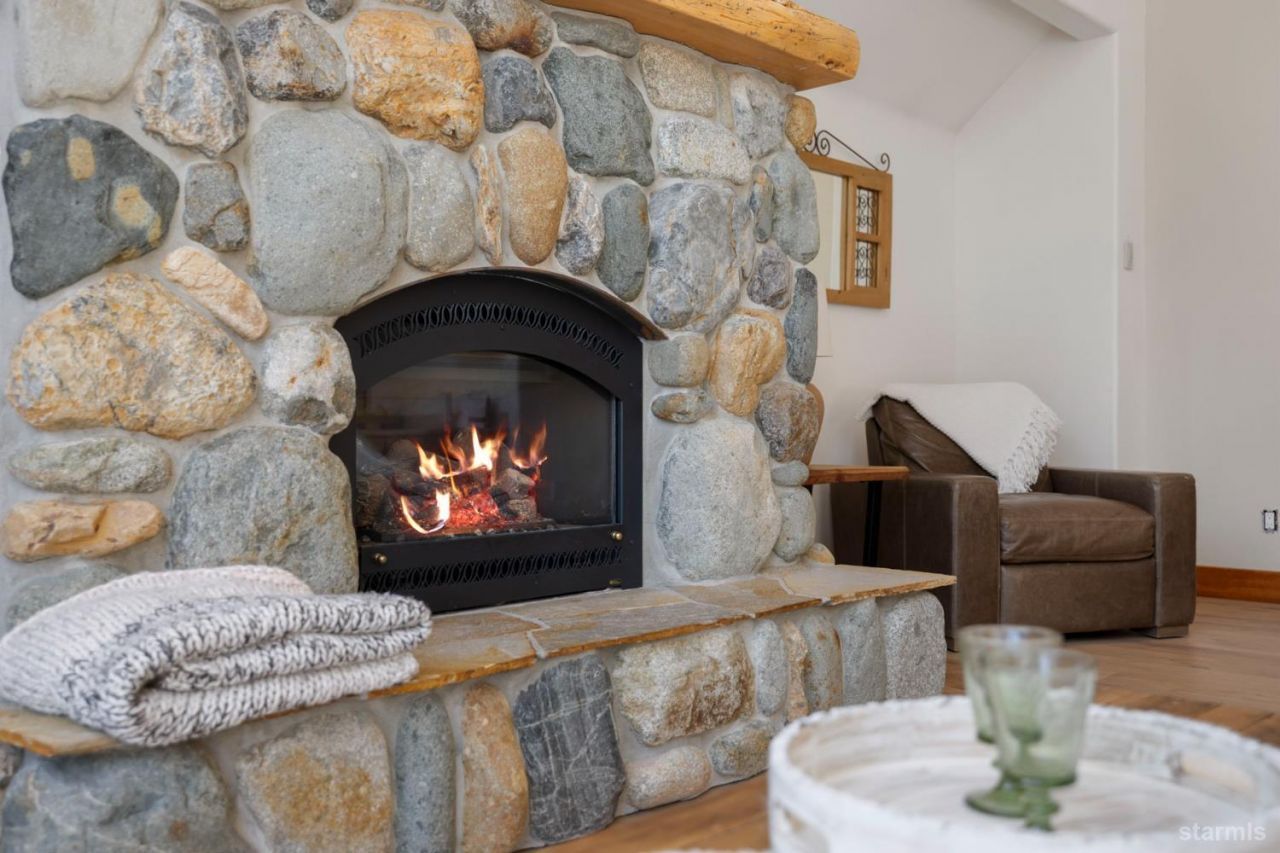 2367 Wasabe Drive, South Lake Tahoe, CA 96150 Photo