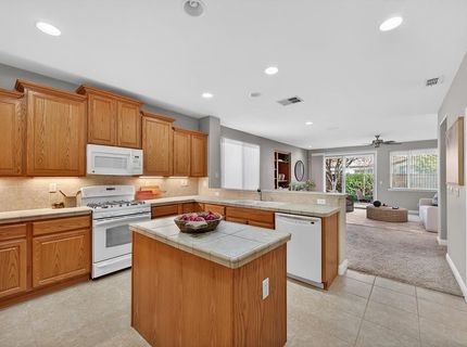 2145 Ryedale Ln, Sacramento, CA 95835 Photo