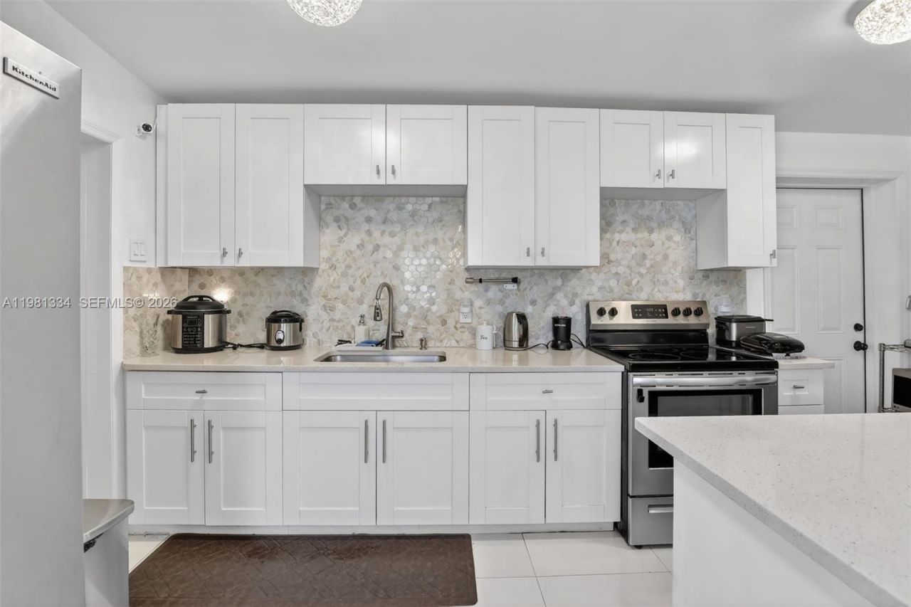 3220 NW 2nd St, Lauderhill, FL 33311 Photo