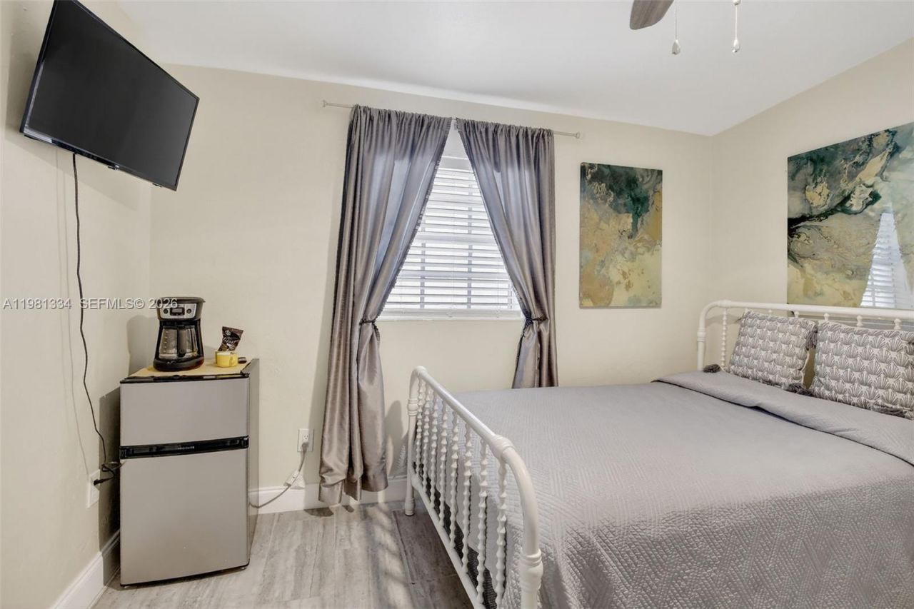 3220 NW 2nd St, Lauderhill, FL 33311 Photo