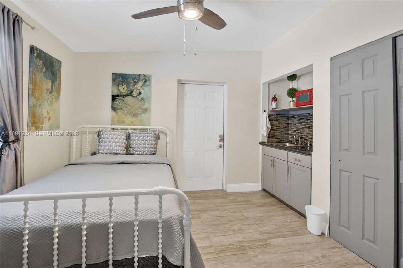 3220 NW 2nd St, Lauderhill, FL 33311 Photo