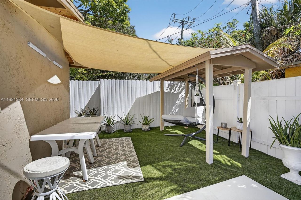 3220 NW 2nd St, Lauderhill, FL 33311 Photo