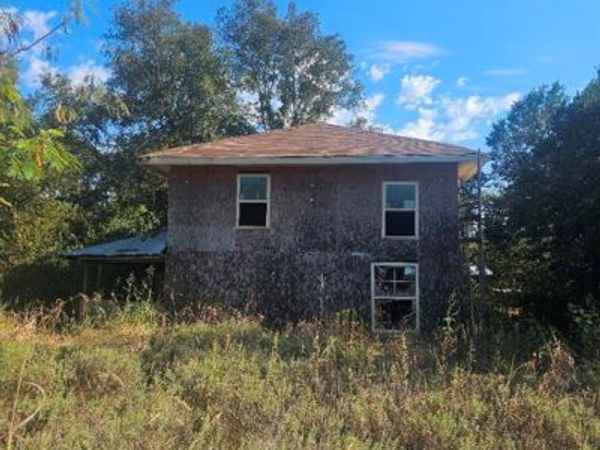 132 Cedar Way , Whitney, TX 76692