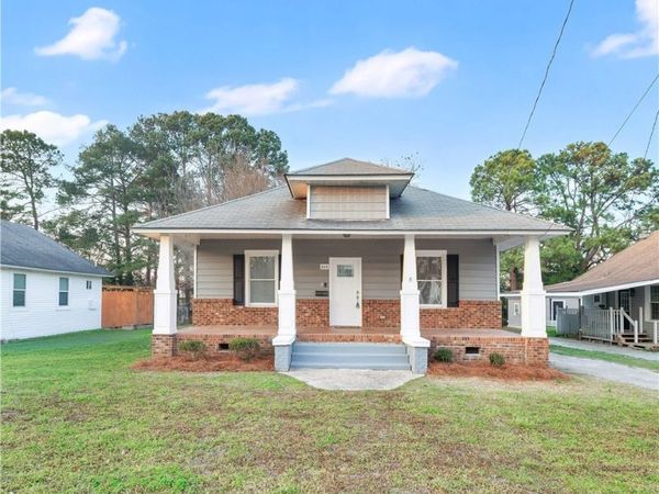 204 W E Street, Erwin, NC 28339