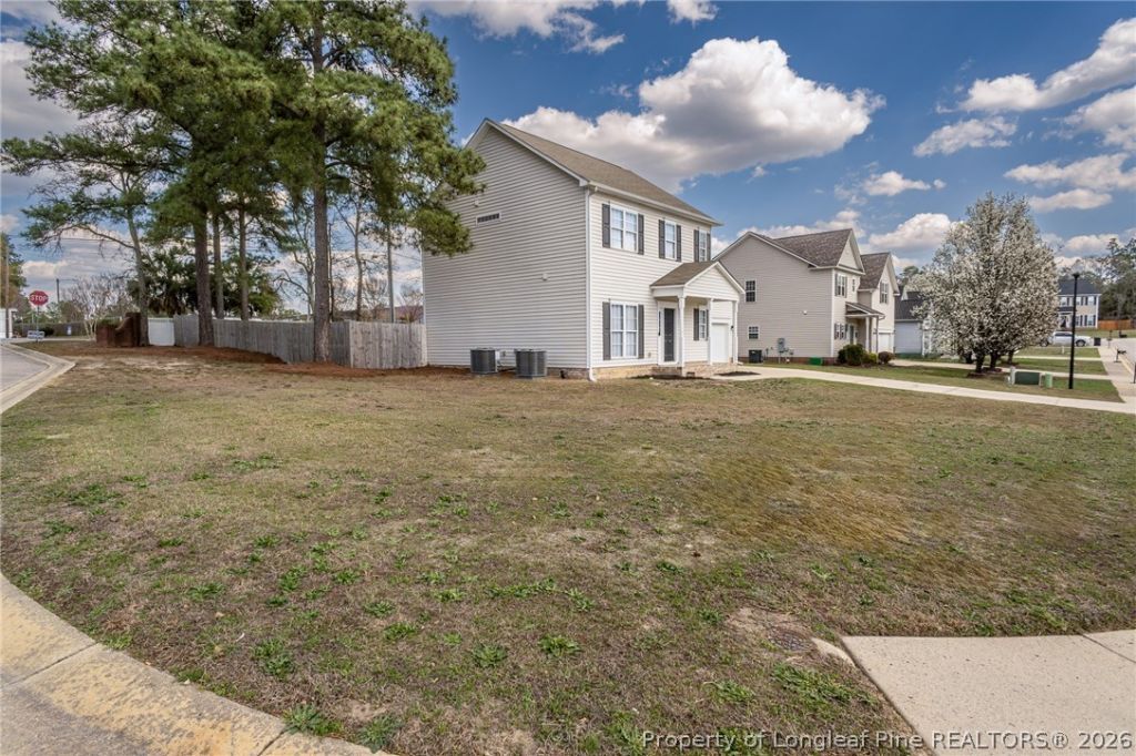 501 Polygon Place, Fayetteville, NC 28306 Main Photo