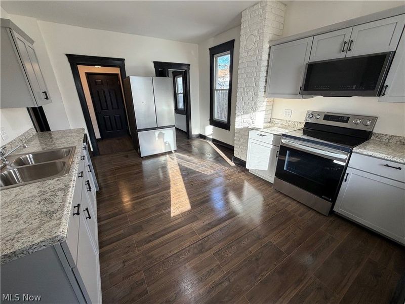 1529 Stark Avenue SW, Canton, OH 44706 Photo 6