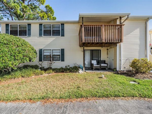 124 LOBLOLLY COURT , Unit H, OLDSMAR, FL 34677