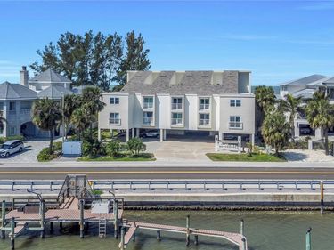 20204 GULF BOULEVARD, Unit 9, INDIAN SHORES, FL 33785