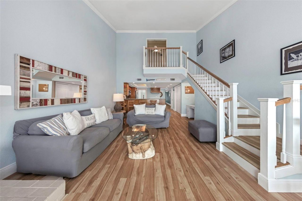 20204 Gulf Boulevard, Unit 9, Indian Shores, FL 33785 Photo