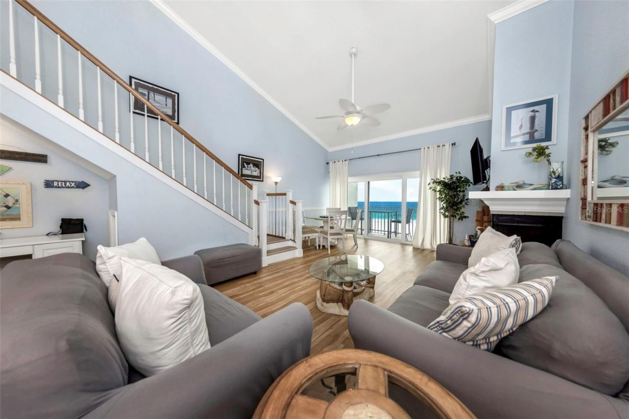 20204 Gulf Boulevard, Unit 9, Indian Shores, FL 33785 Photo