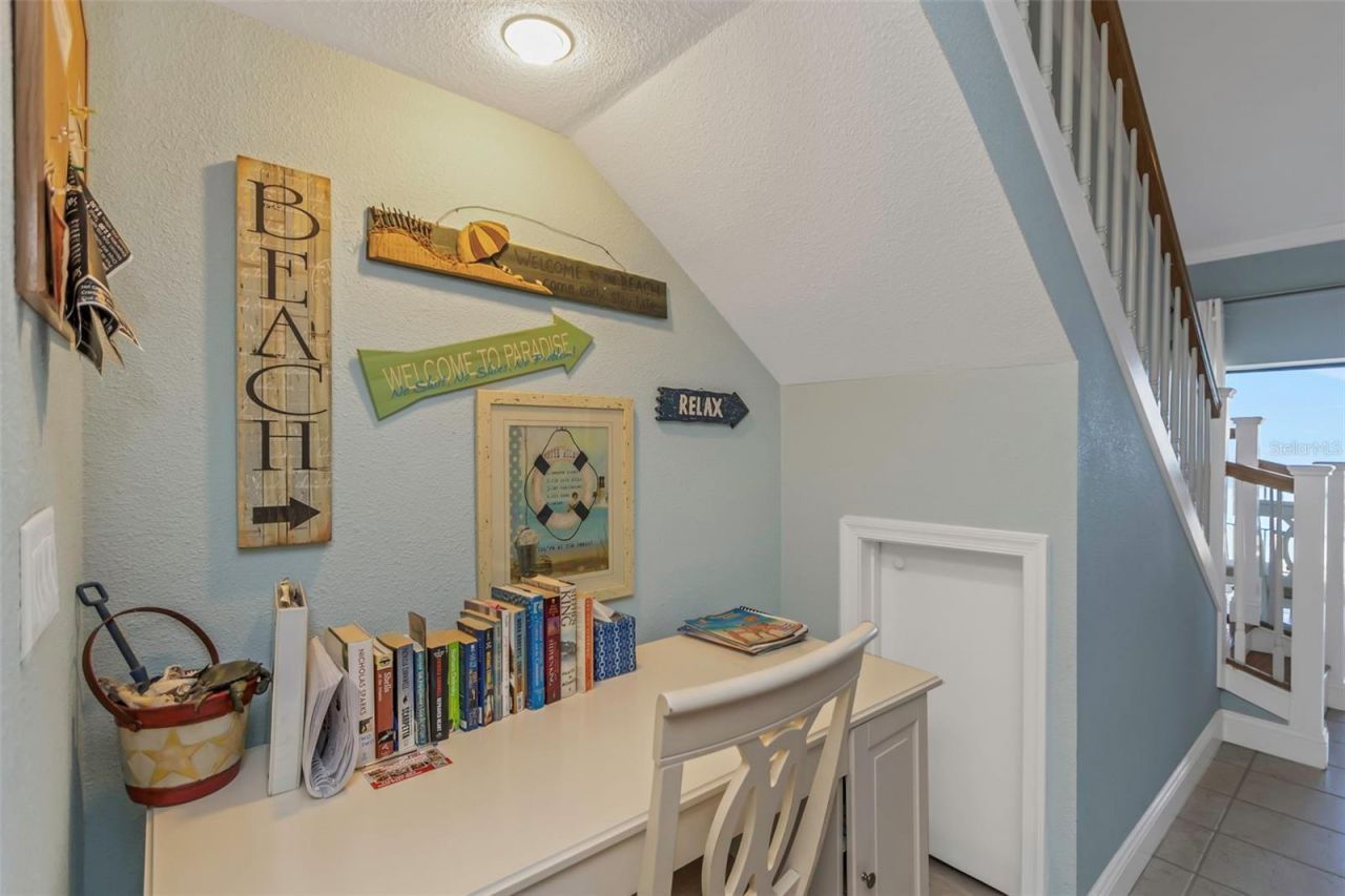 20204 Gulf Boulevard, Unit 9, Indian Shores, FL 33785 Photo