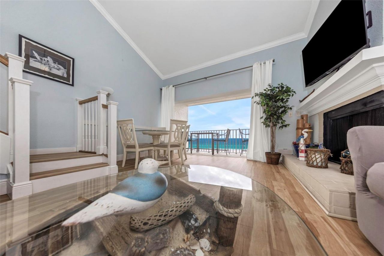 20204 Gulf Boulevard, Unit 9, Indian Shores, FL 33785 Photo