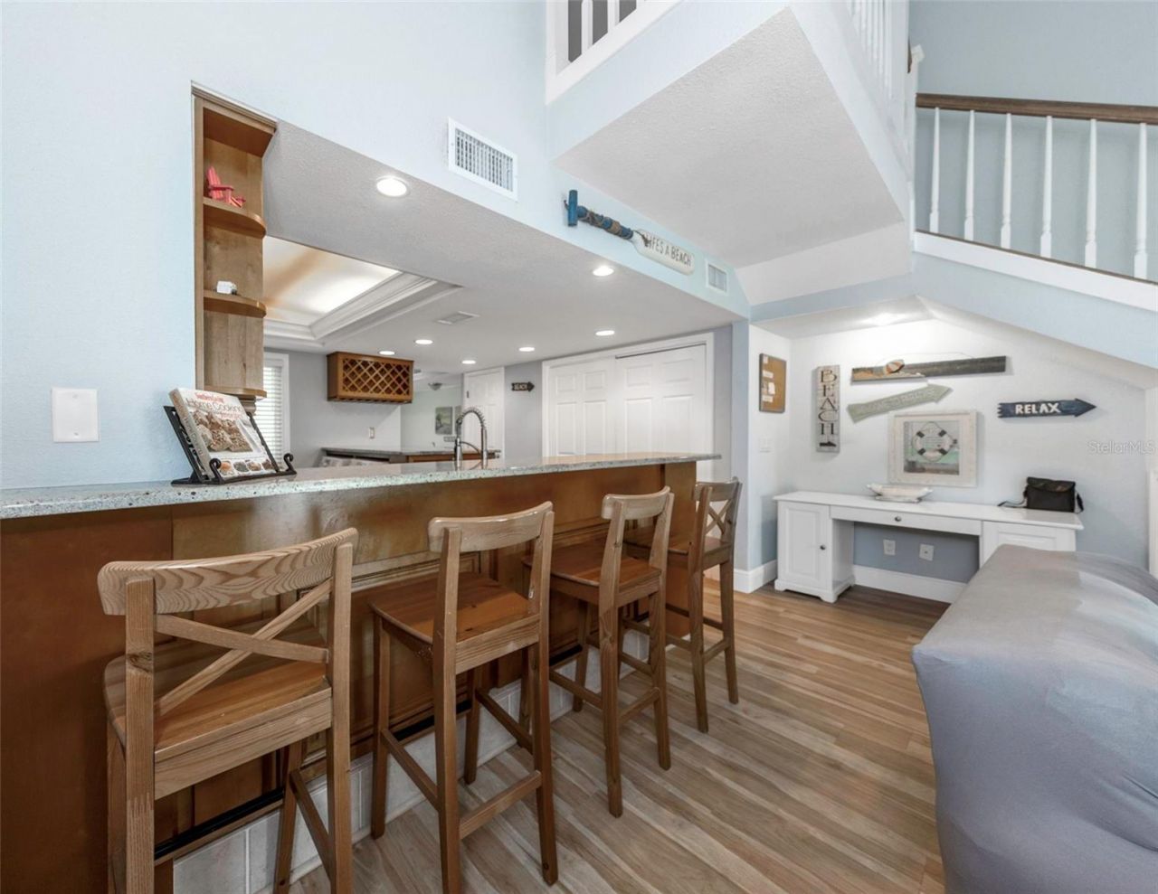 20204 Gulf Boulevard, Unit 9, Indian Shores, FL 33785 Photo