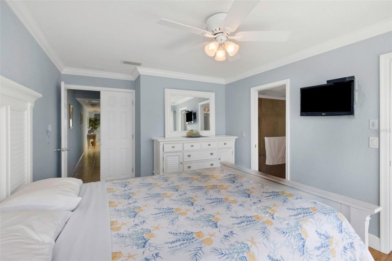 20204 Gulf Boulevard, Unit 9, Indian Shores, FL 33785 Photo