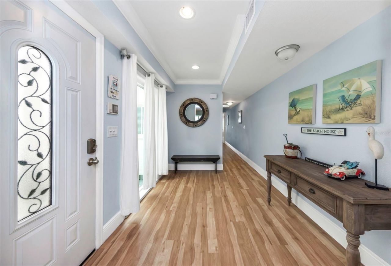 20204 Gulf Boulevard, Unit 9, Indian Shores, FL 33785 Photo