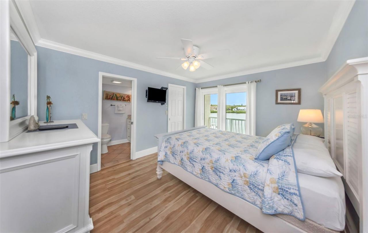 20204 Gulf Boulevard, Unit 9, Indian Shores, FL 33785 Photo