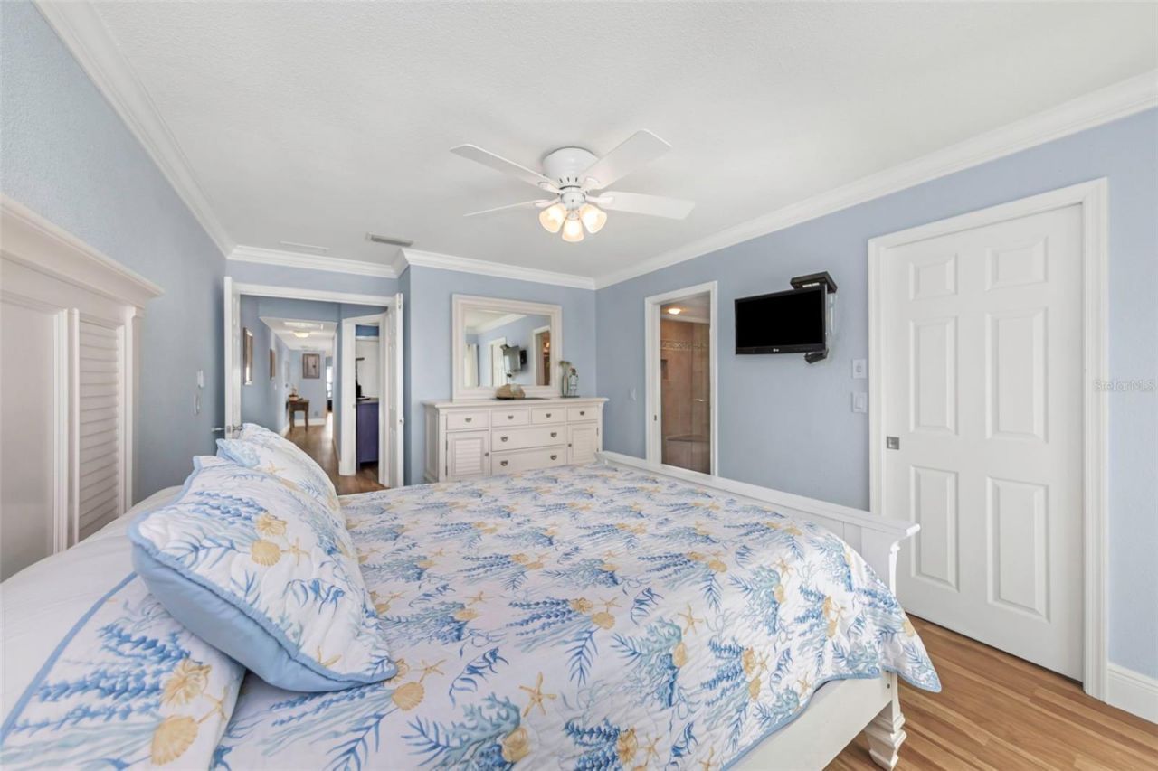 20204 Gulf Boulevard, Unit 9, Indian Shores, FL 33785 Photo