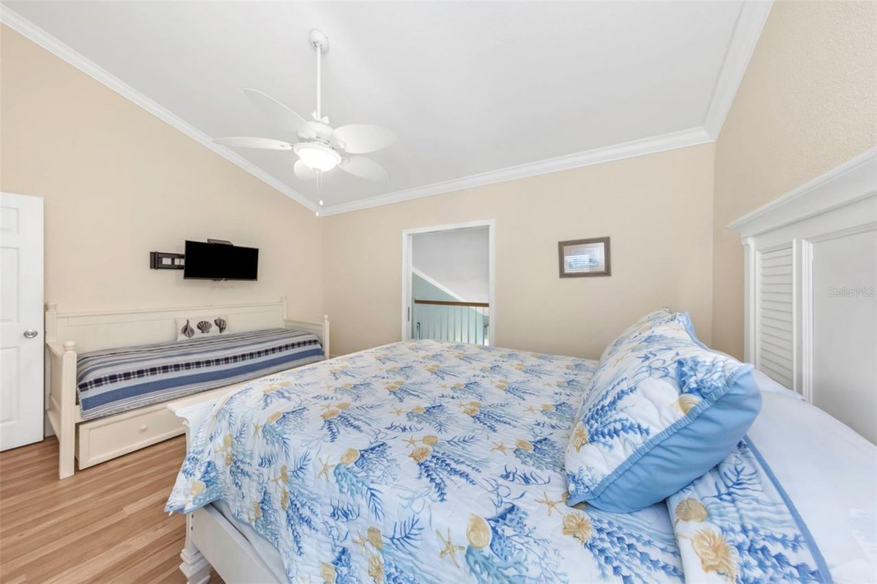 20204 Gulf Boulevard, Unit 9, Indian Shores, FL 33785 Photo