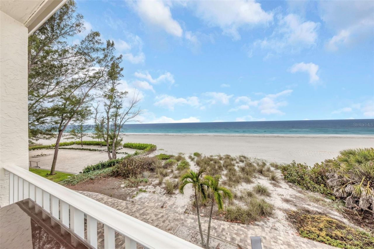 20204 Gulf Boulevard, Unit 9, Indian Shores, FL 33785 Photo