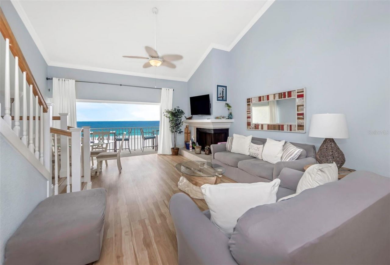 20204 Gulf Boulevard, Unit 9, Indian Shores, FL 33785 Photo