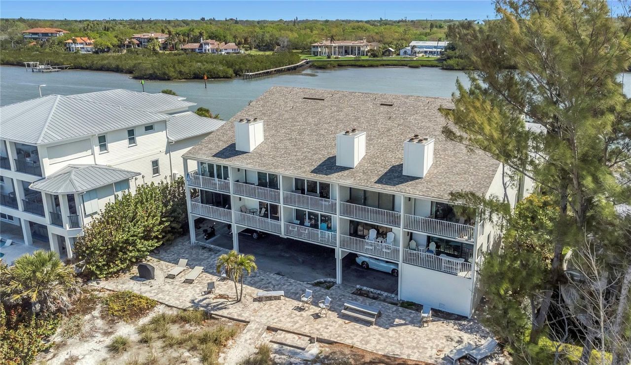 20204 Gulf Boulevard, Unit 9, Indian Shores, FL 33785 Photo