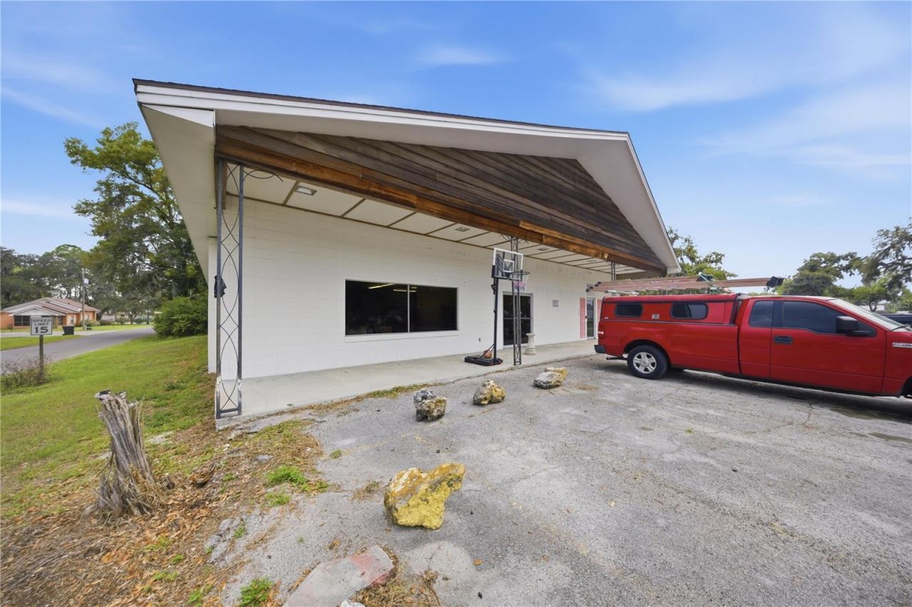 120 N Main Street , Bushnell, FL 33513 Photo