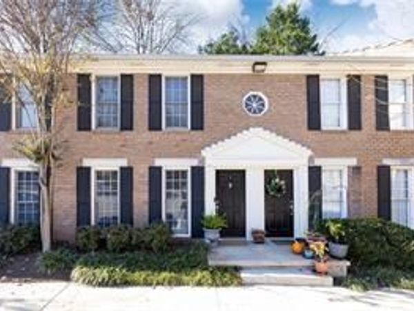 1101 Collier Road NW, Unit D5, Atlanta, GA 30318