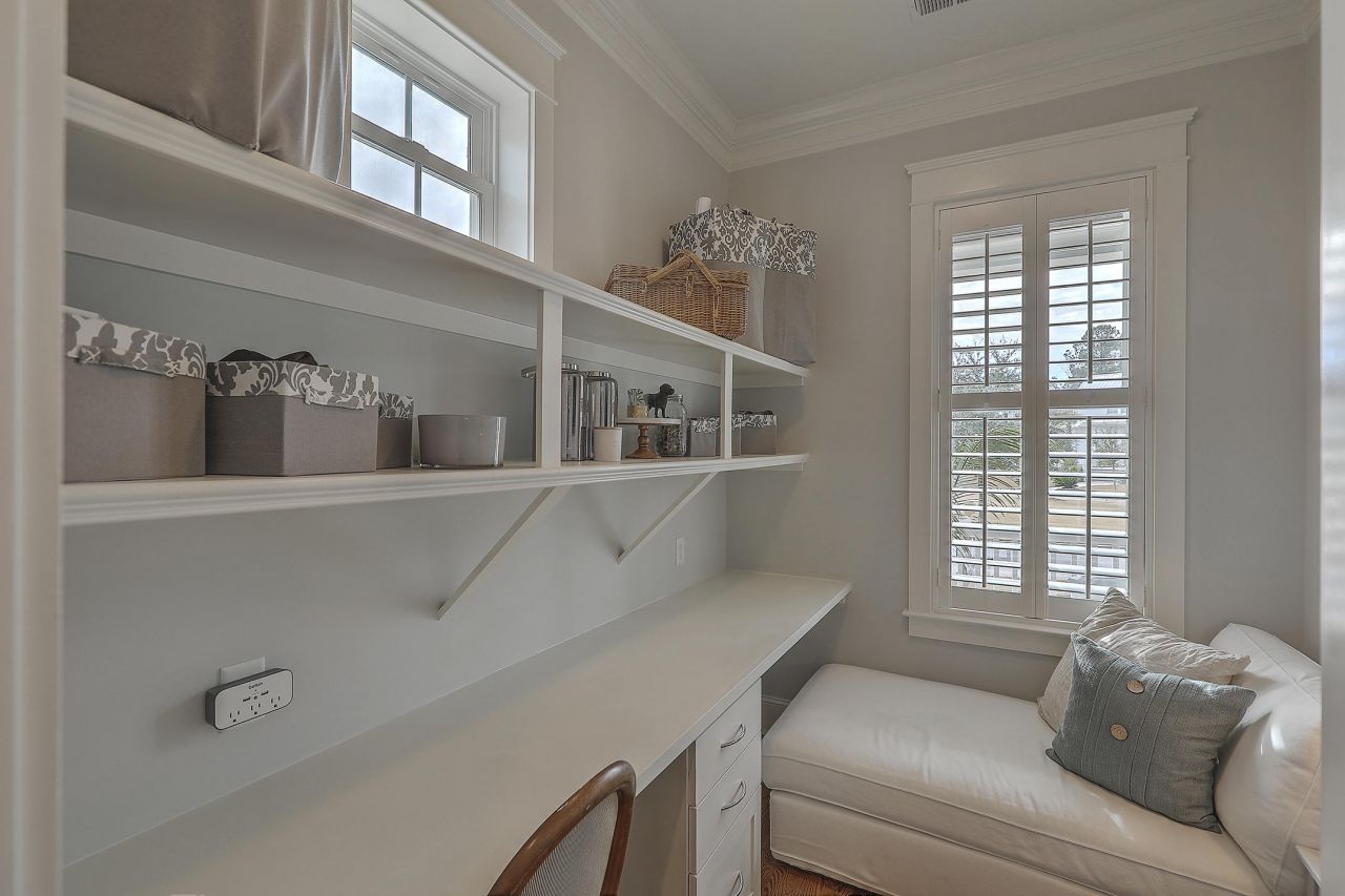 3818 Fifle Street Photo 10