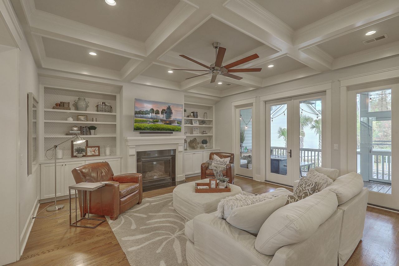 3818 Fifle Street Photo 11