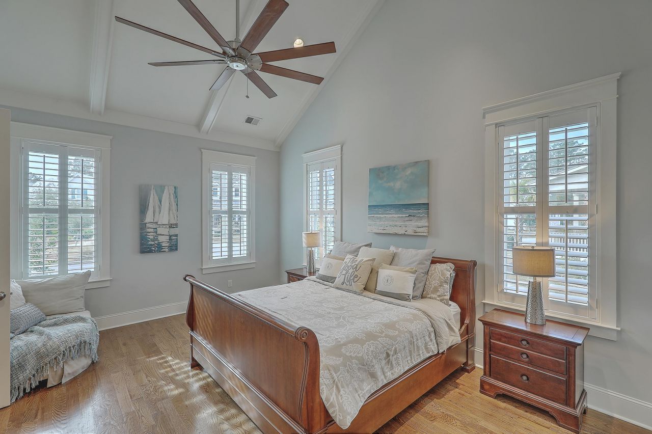 3818 Fifle Street Photo 16