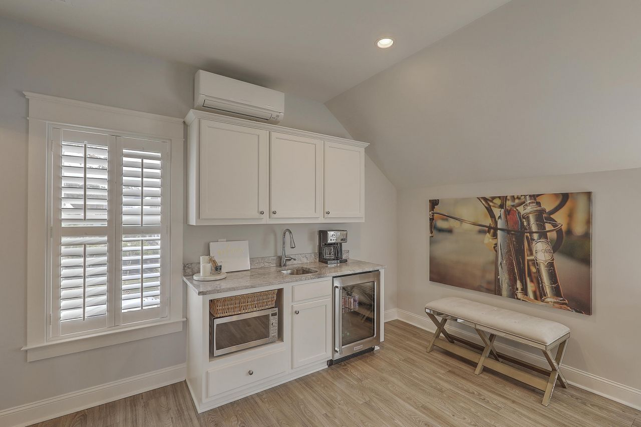 3818 Fifle Street Photo 32