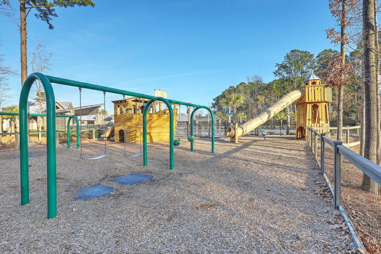 3818 Fifle Street Photo 39