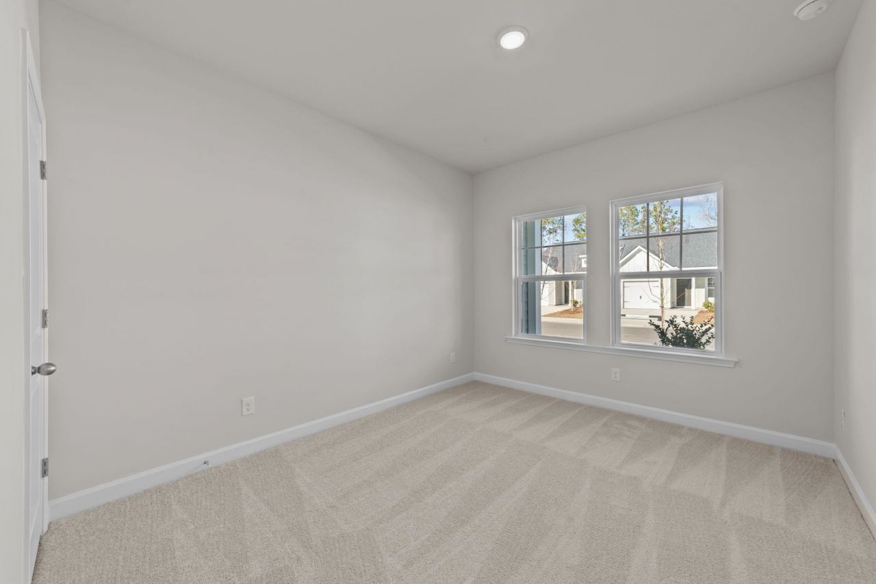 725 Ebb Tide Rd. Photo 4