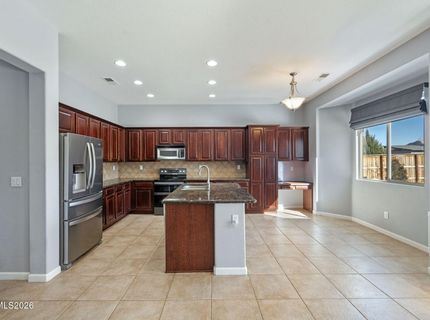 7140 Souverain Lane, Reno, NV 89506 Photo