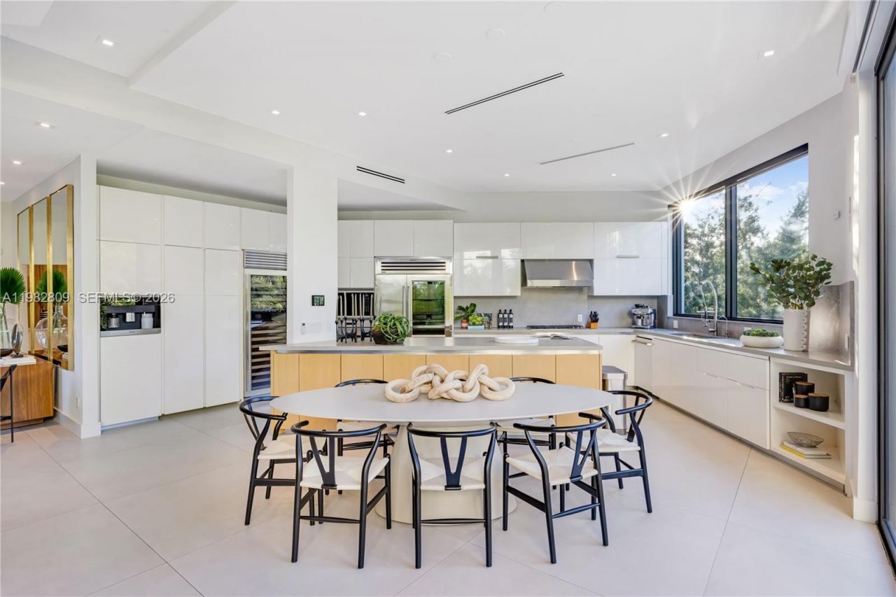 1755 Fairhaven Pl , Miami, FL 33133 Photo