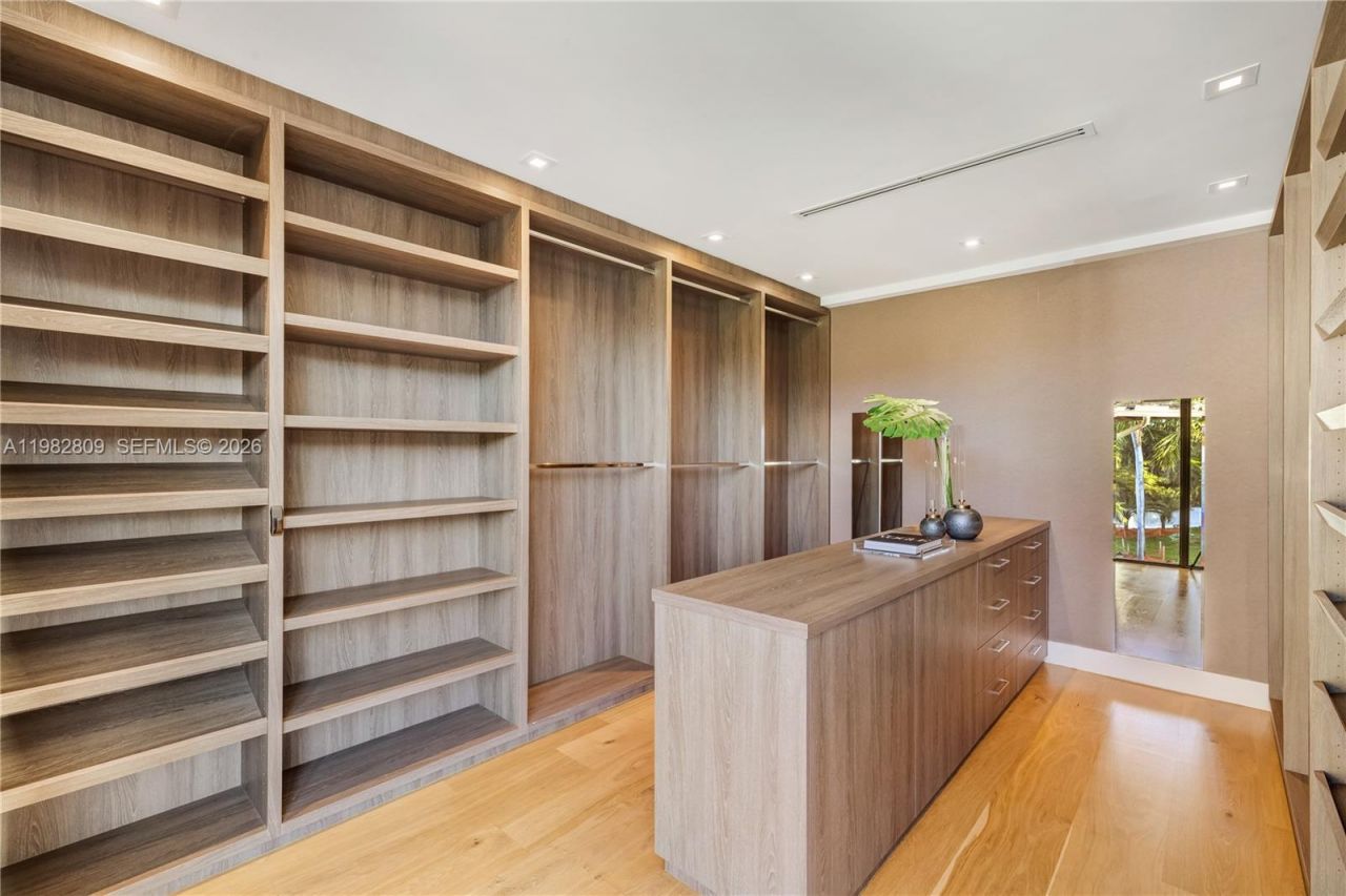 1755 Fairhaven Pl , Miami, FL 33133 Photo