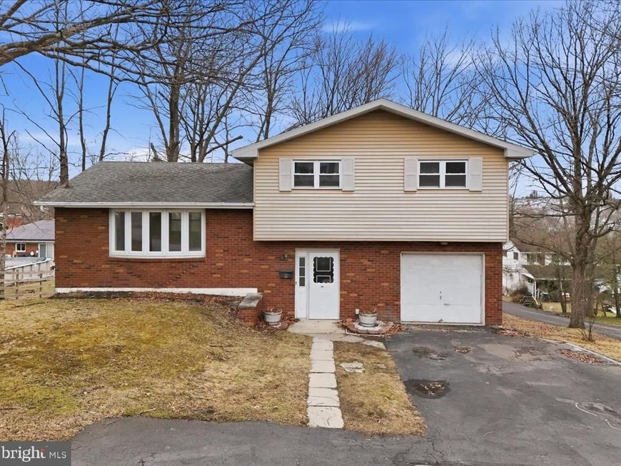 523 W Laurel Street , Frackville, PA 17931 Main Photo