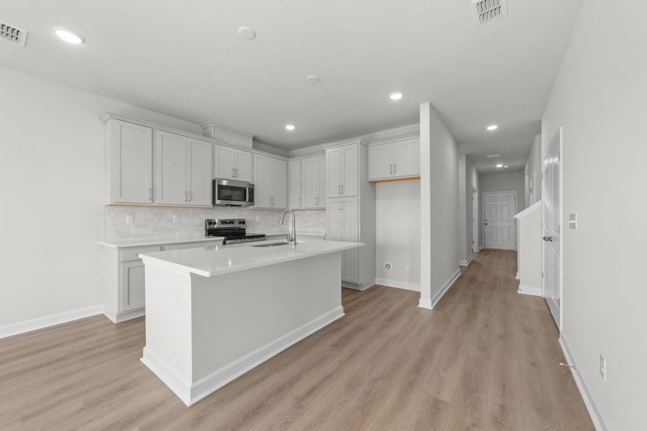 727 Ebb Tide Rd. Photo 8