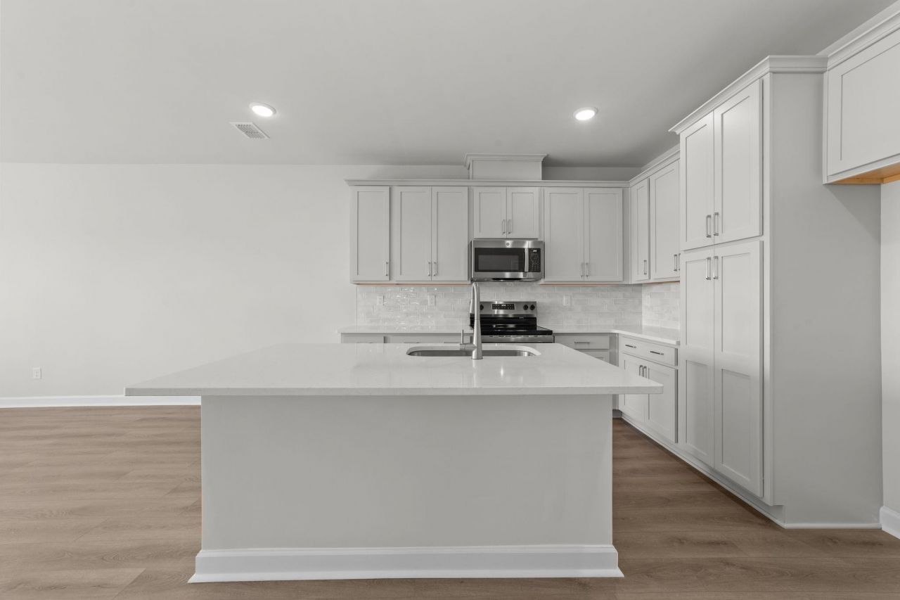 727 Ebb Tide Rd. Photo 9