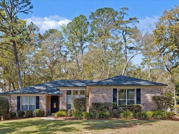 2926 GIVERNY Circle, Tallahassee, FL 32309