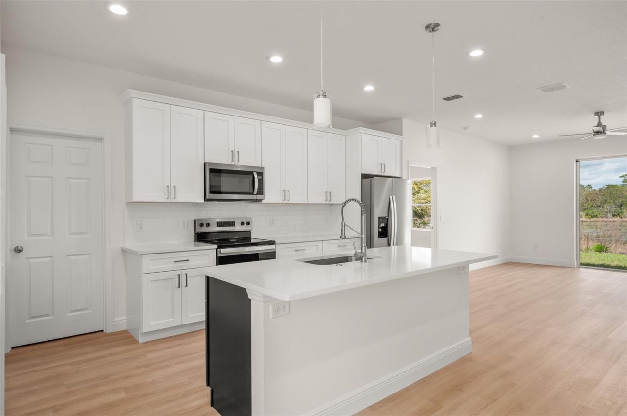 132 11th Avenue , Osteen, FL 32764 Photo