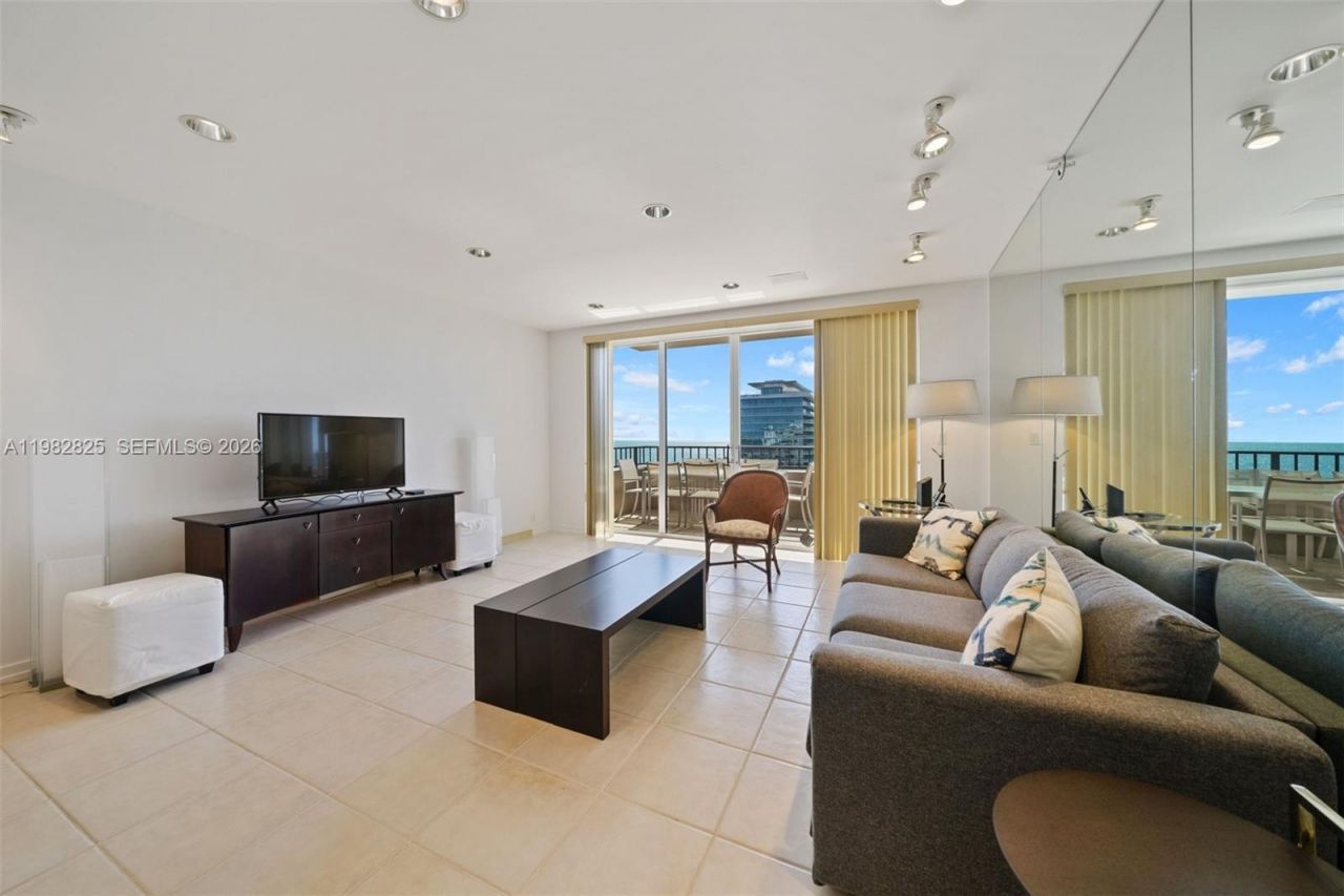 201 Crandon Blvd , Unit 927, Key Biscayne, FL 33149 Photo