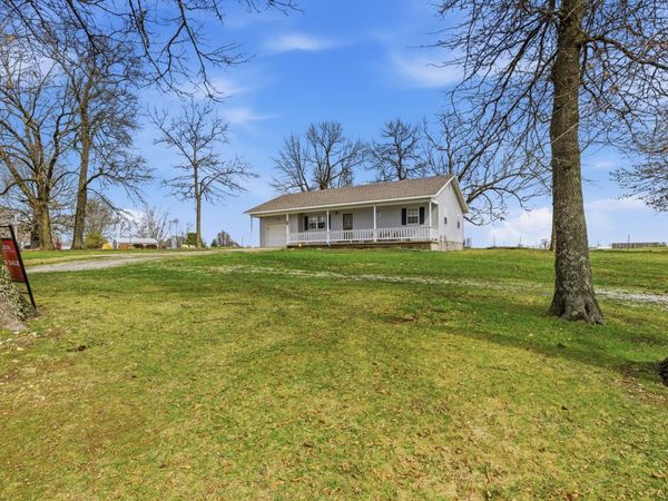 204 N Summit Street, Exeter, MO 65647