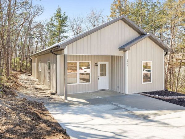 4058 Red Oak, Merriam Woods, MO 65740