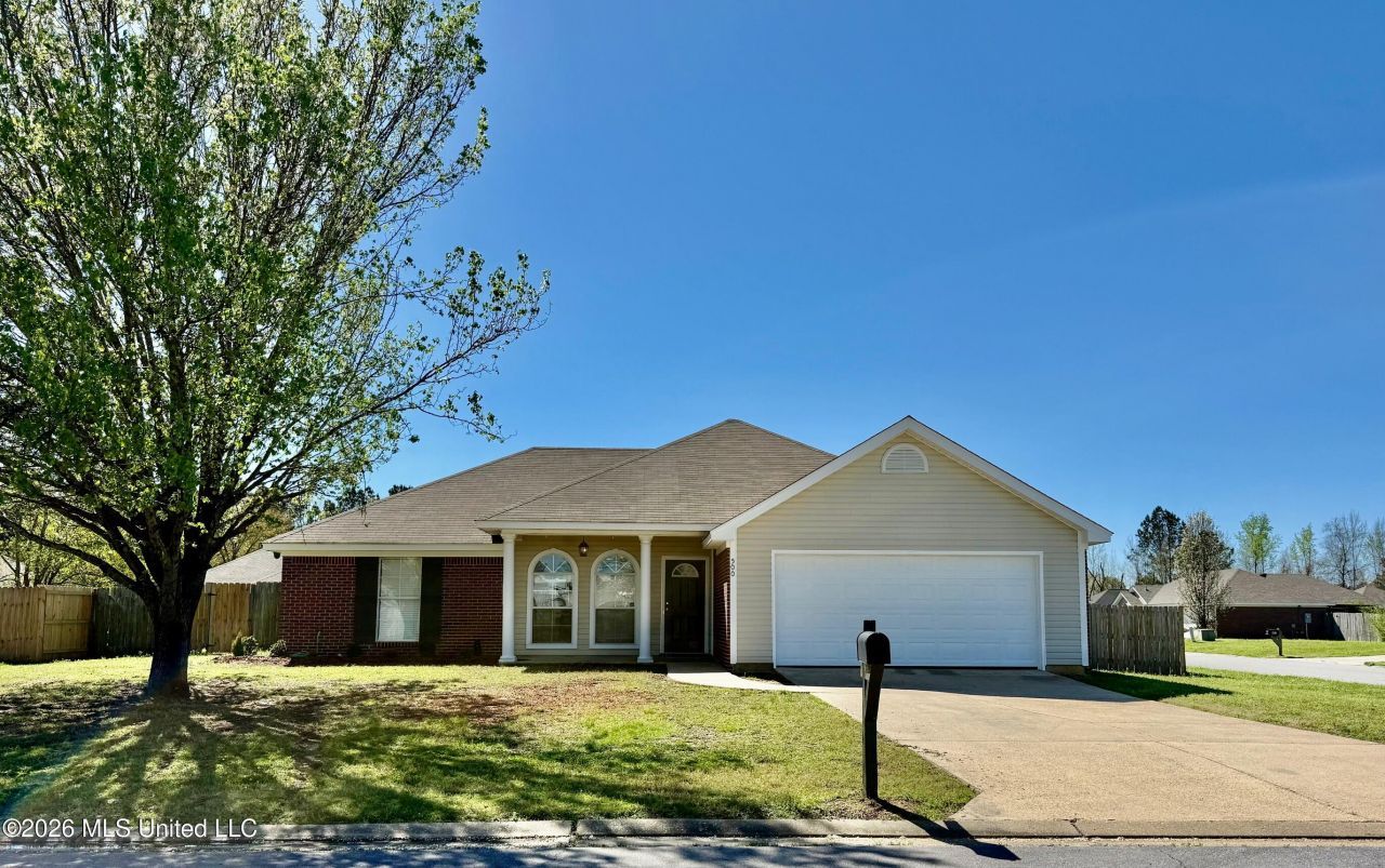 500 Ridgeway Drive, Brandon, MS 39047 Main Photo