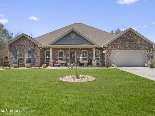 10641 Chapelwood Drive, Gulfport, MS 39503