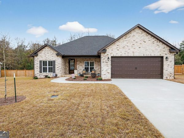 519 Liberty Hall Drive, Bonaire, GA 31005