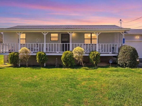 105 N North Maple Street, Boaz, AL 35956