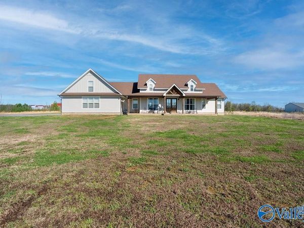 1755 Feemster Gap Road, Guntersville, AL 35976