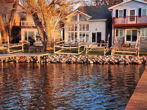 4378 S Jordan Drive, Unit 4, McFarland, WI 53558